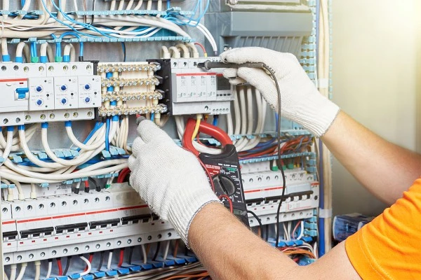Dépannage, installation, mise en conformité électricité pour les professionnels et les particuliers à Caen et alentours